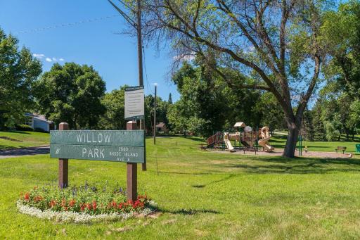 15 parks within 1 mile!