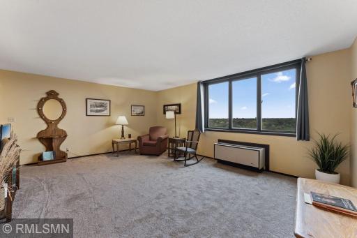 1181 Edgcumbe Road, 1005, Saint Paul, MN 55105
