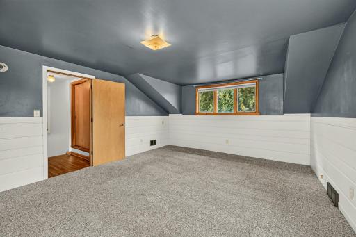 181 E 7th Street, Zumbrota, MN 55992