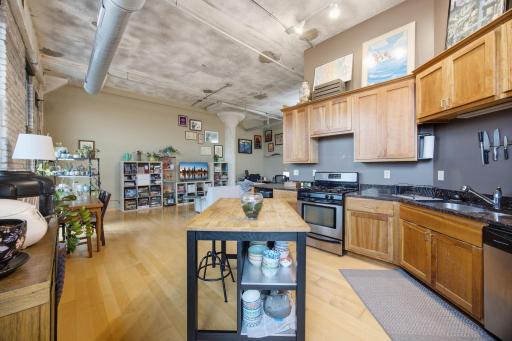 1901 E Hennepin Avenue, 303, Minneapolis, MN 55413
