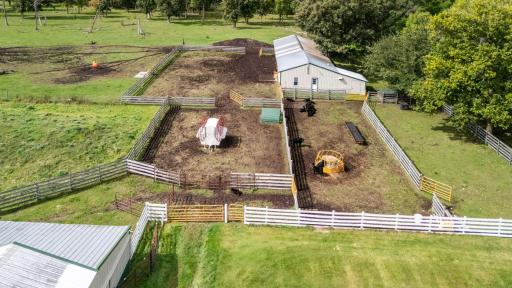 Gates and fenced areas for move-in ready farming use