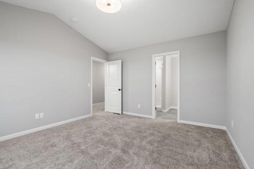 16586 Ulysses Street NW, Elk River, MN 55330