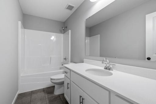 16586 Ulysses Street NW, Elk River, MN 55330