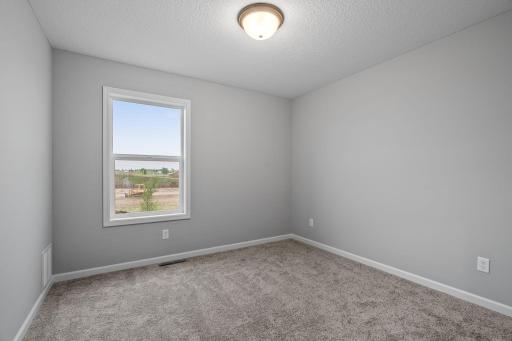 16586 Ulysses Street NW, Elk River, MN 55330
