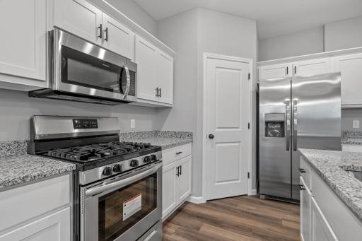 16586 Ulysses Street NW, Elk River, MN 55330