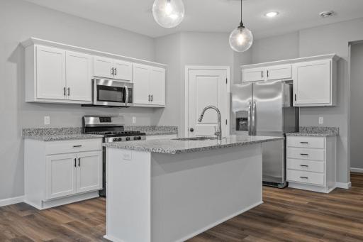 16586 Ulysses Street NW, Elk River, MN 55330