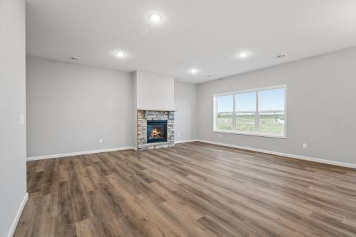 16586 Ulysses Street NW, Elk River, MN 55330