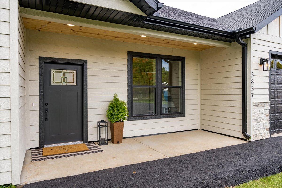 10-Getchell Rd-10.jpg