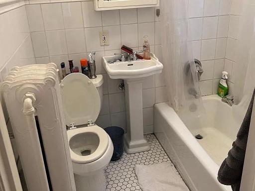 429 Holly Avenue, 2, Saint Paul, MN 55102