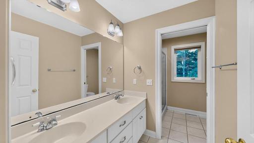 2042 Baihly Estates Lane SW, Rochester, MN 55902