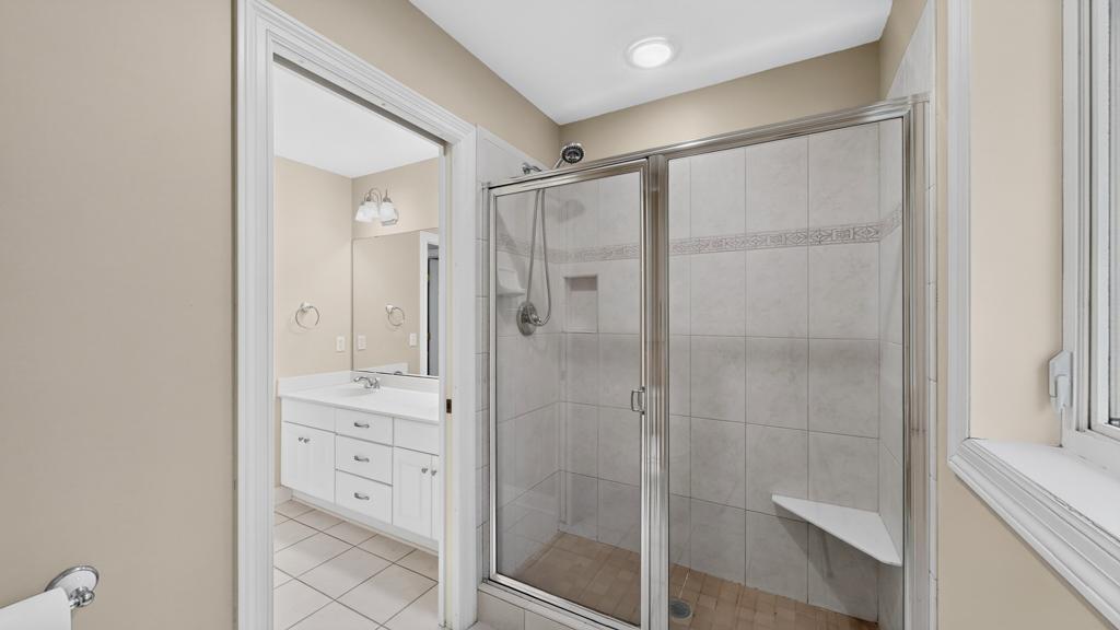 3/4 Bath Upper