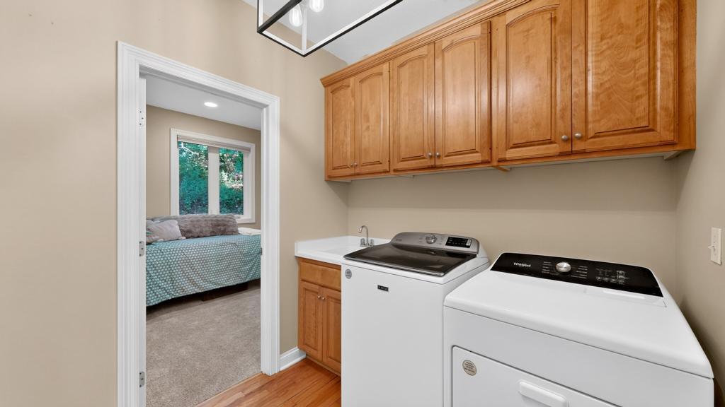 Laundry Main Floor