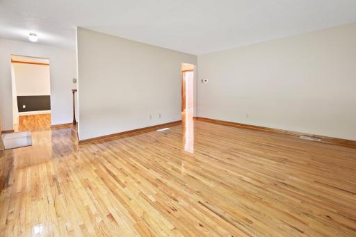 655 Mooers Avenue SE, Cokato, MN 55321