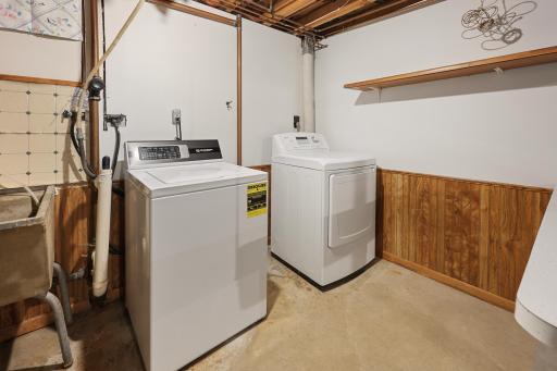 655 Mooers Avenue SE, Cokato, MN 55321