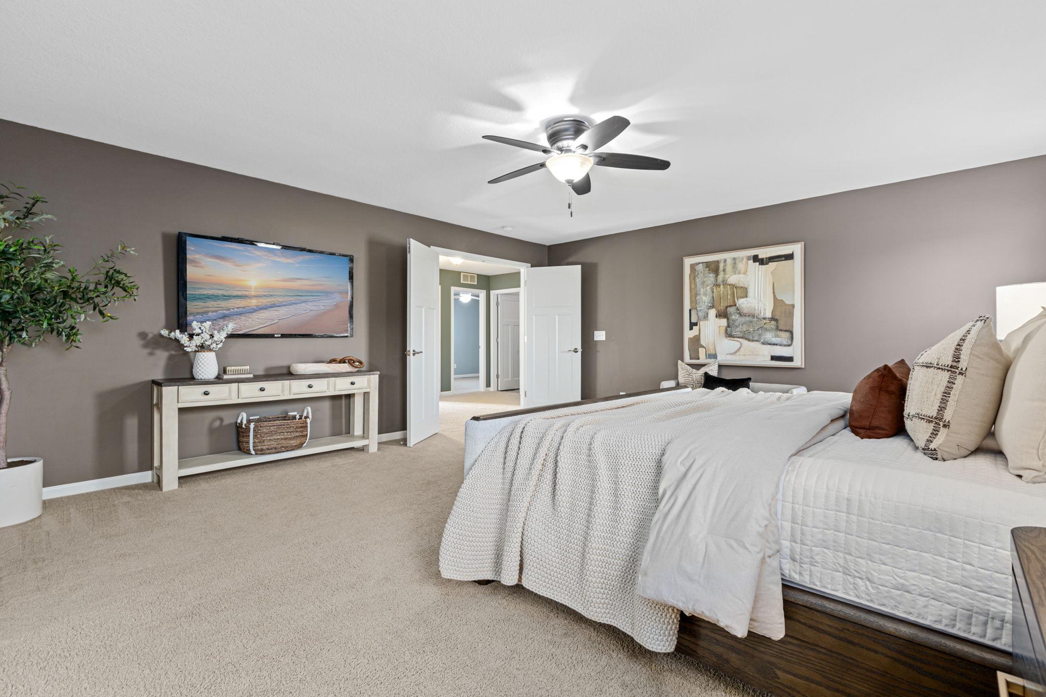 Upper Level Primary Suite