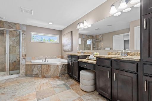 626 Eastgate Parkway, Mahtomedi, MN 55115