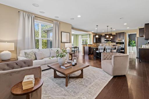 626 Eastgate Parkway, Mahtomedi, MN 55115