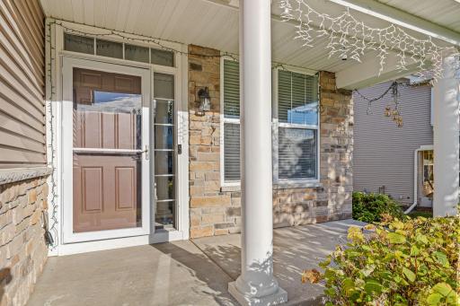626 Eastgate Parkway, Mahtomedi, MN 55115