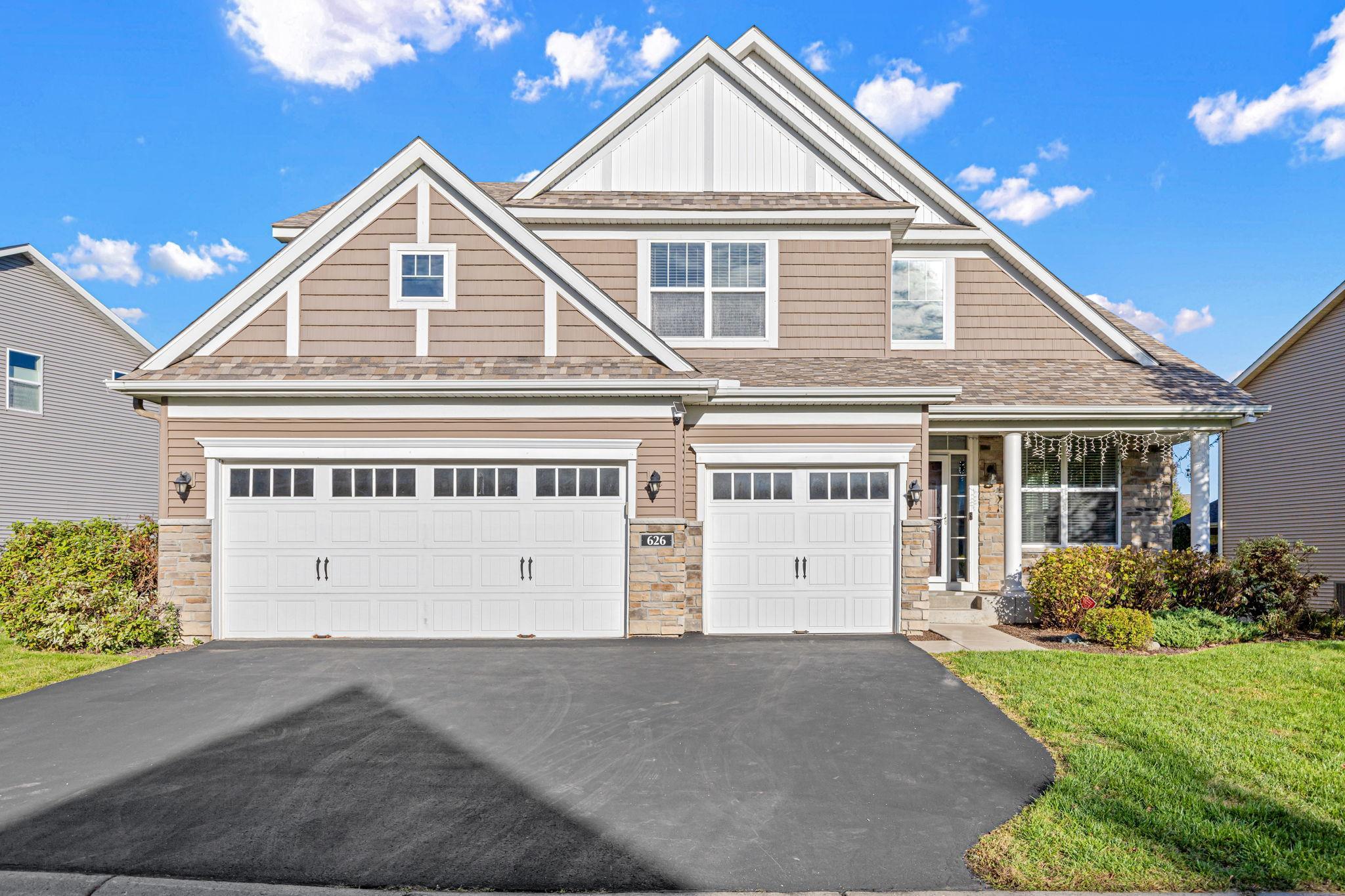 Property photo for 626 Eastgate Parkway, Mahtomedi, MN 55115