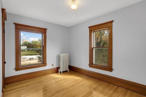 207 W 34th Street, Minneapolis, MN 55408