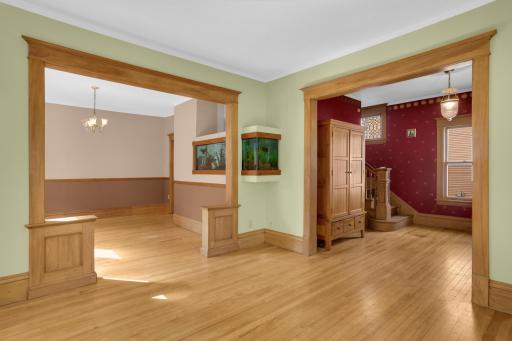 207 W 34th Street, Minneapolis, MN 55408