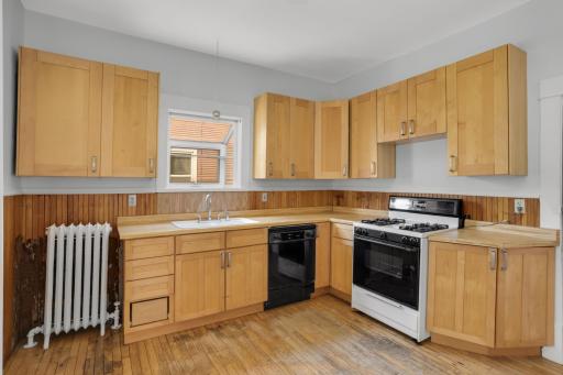 207 W 34th Street, Minneapolis, MN 55408