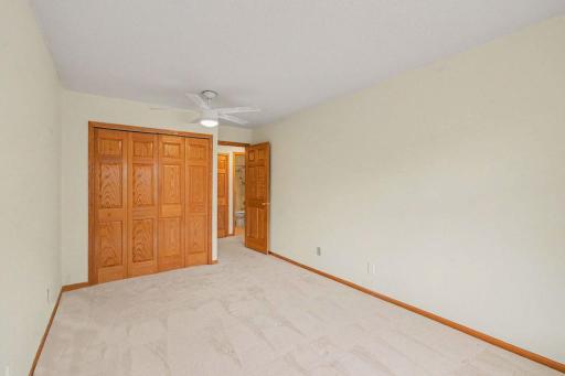 205 Barry Avenue S, 207, Wayzata, MN 55391