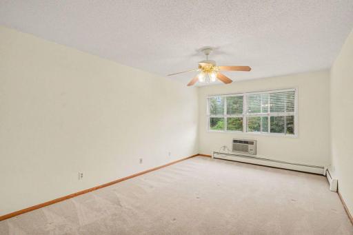 205 Barry Avenue S, 207, Wayzata, MN 55391