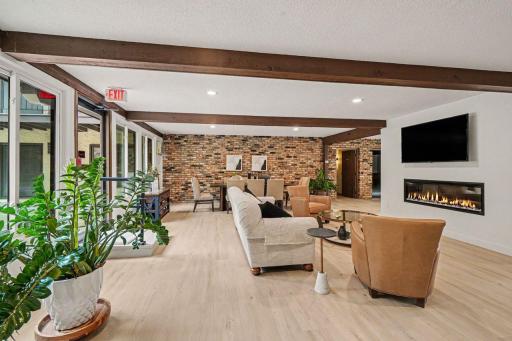 205 Barry Avenue S, 207, Wayzata, MN 55391