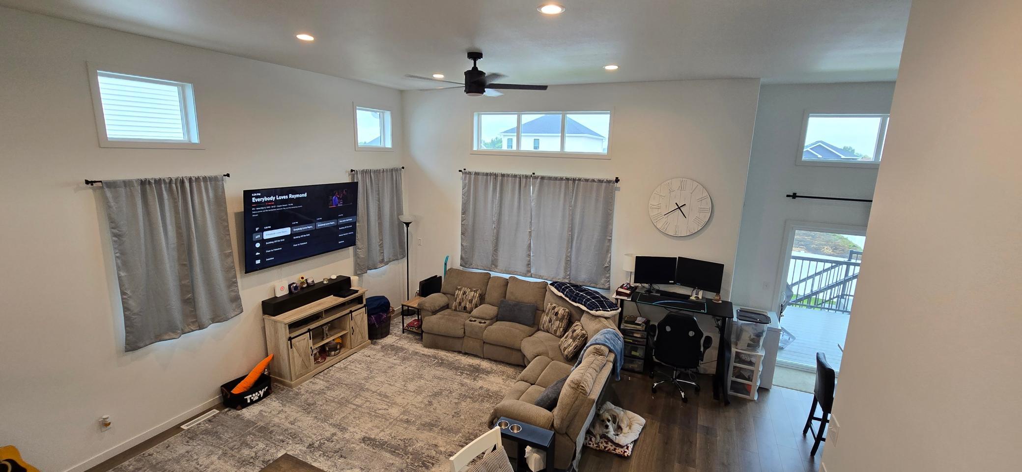 Living.room.jpg