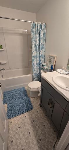 2316 37th Avenue S, Moorhead, MN 56560