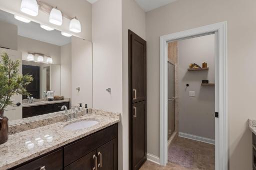 6292 Montee Drive, Eden Prairie, MN 55344
