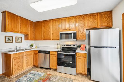 15758 Flackwood Trail, Apple Valley, MN 55124