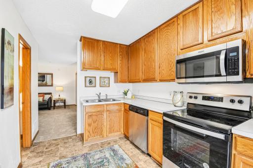 15758 Flackwood Trail, Apple Valley, MN 55124