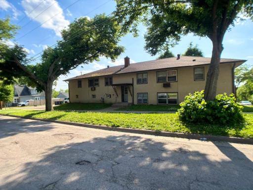 330 Magnolia Avenue E, Saint Paul, MN 55130