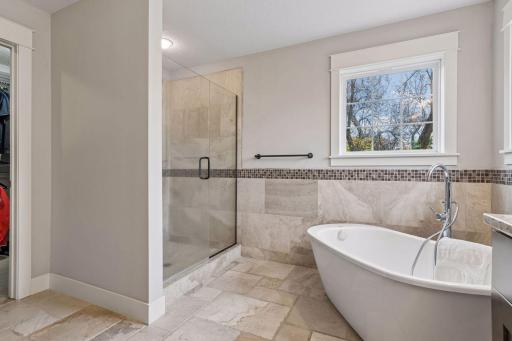 4716 Fairhills Road W, Minnetonka, MN 55345