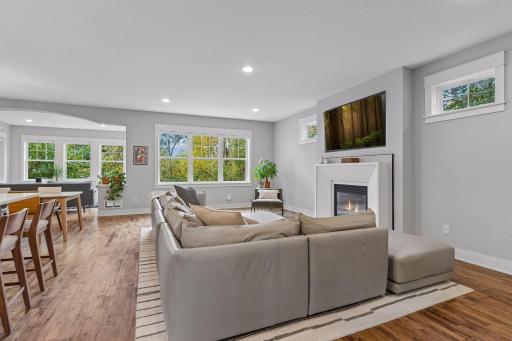 4716 Fairhills Road W, Minnetonka, MN 55345