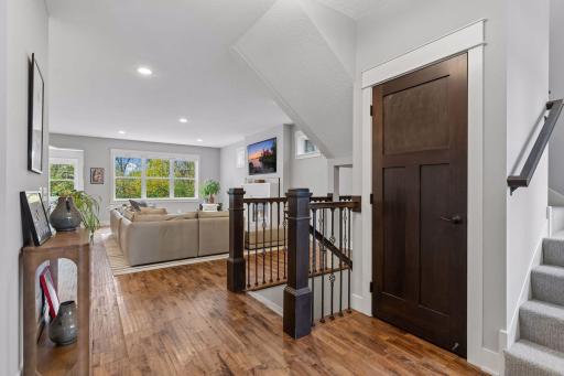 4716 Fairhills Road W, Minnetonka, MN 55345
