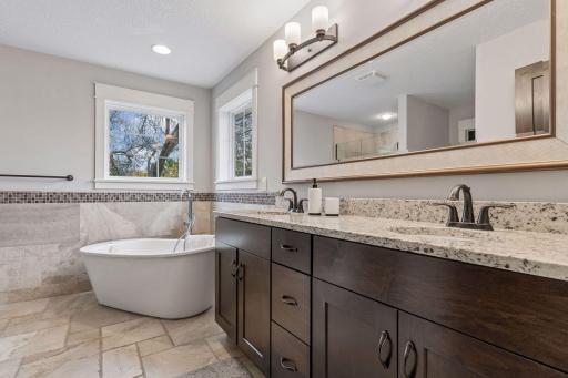 4716 Fairhills Road W, Minnetonka, MN 55345