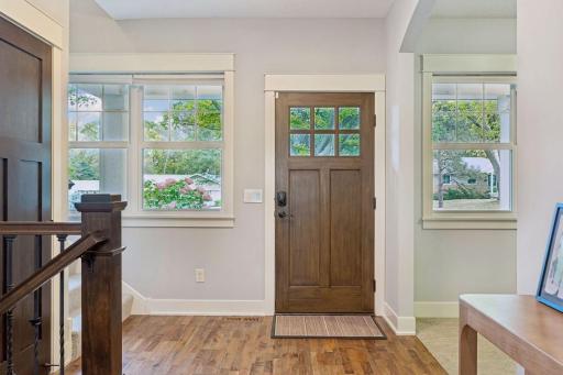 4716 Fairhills Road W, Minnetonka, MN 55345