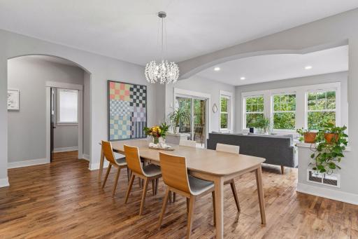 4716 Fairhills Road W, Minnetonka, MN 55345