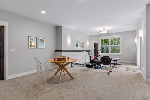 4716 Fairhills Road W, Minnetonka, MN 55345