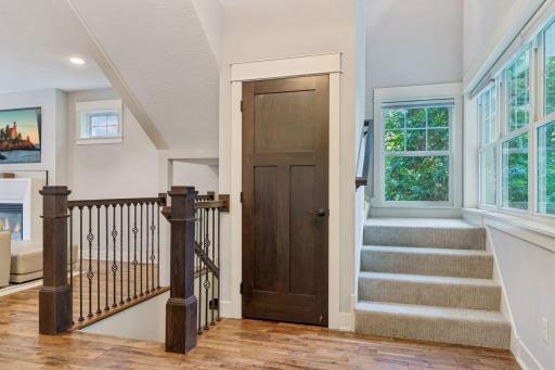 4716 Fairhills Road W, Minnetonka, MN 55345