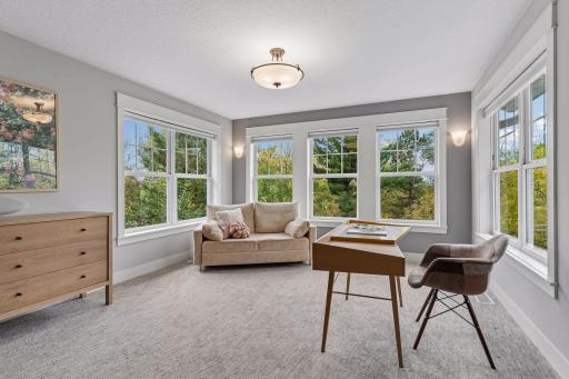 4716 Fairhills Road W, Minnetonka, MN 55345