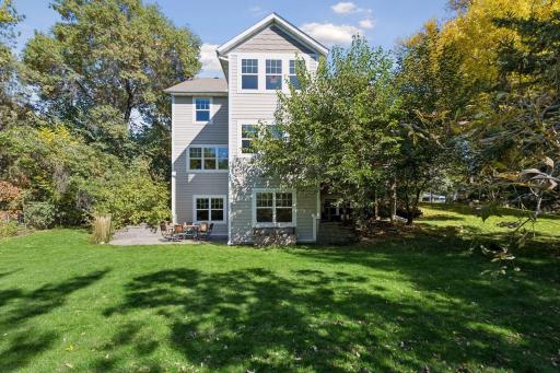 4716 Fairhills Road W, Minnetonka, MN 55345