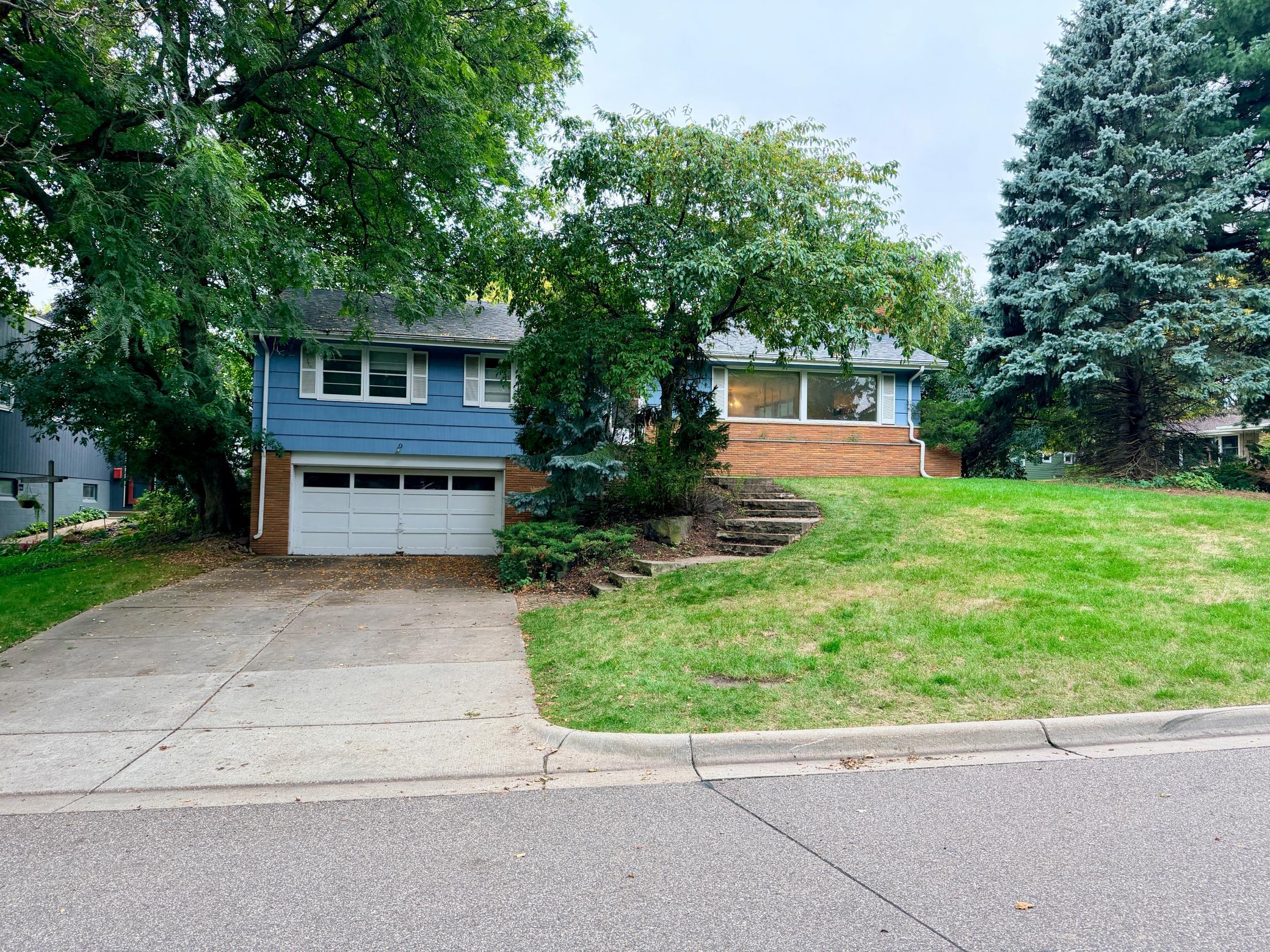 Welcome to 4713 Virginia Lane! This mid-century home is situated on a corner lot in east Edina's desirable Concord neighborhood close to award-winning schools, shops, highways, and recreation.