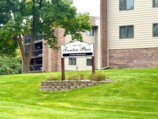 Welcome to Trenton Place Condominiums.jpg
