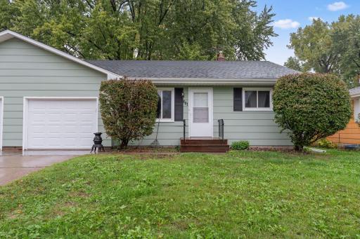 441 Skillman Avenue E, Maplewood, MN 55117