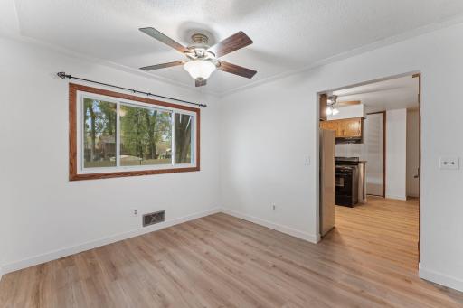 441 Skillman Avenue E, Maplewood, MN 55117