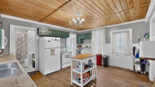 562 W 4th Street, Winona, MN 55987